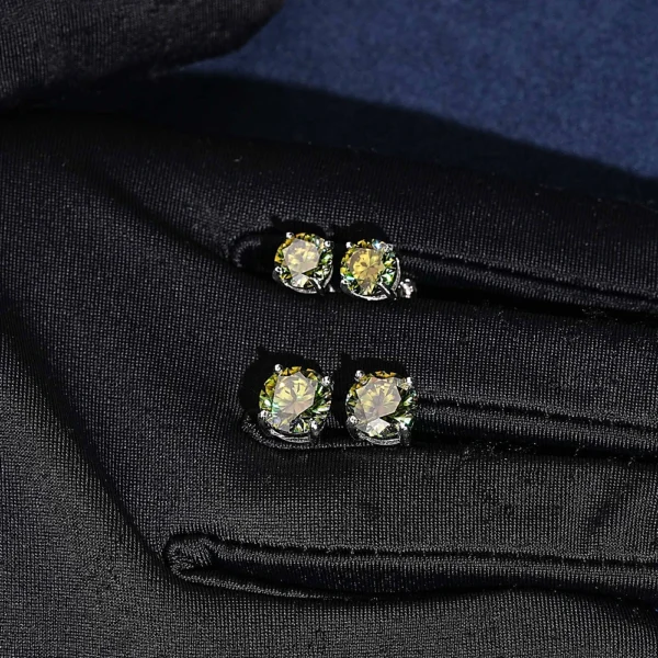 4 Prongs Colored Moissanite Stud Earrings