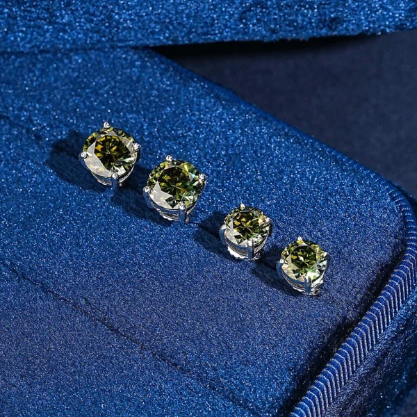 4 Prongs Colored Moissanite Stud Earrings