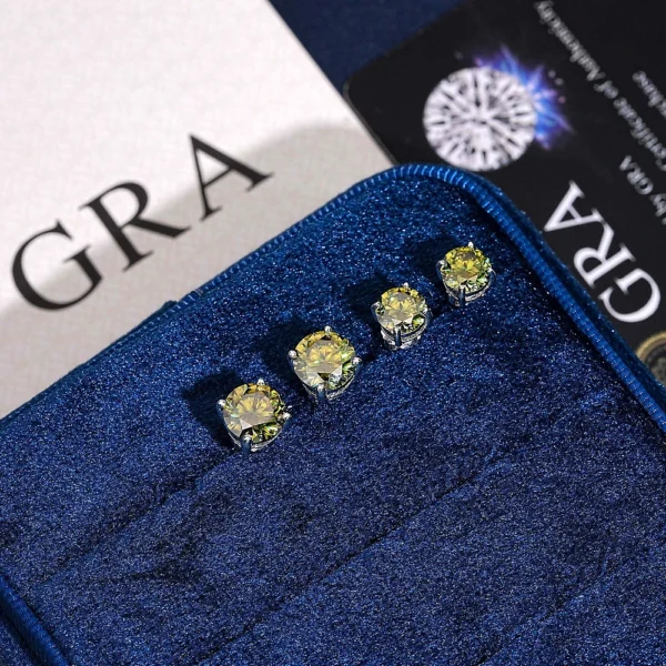 4 Prongs Colored Moissanite Stud Earrings